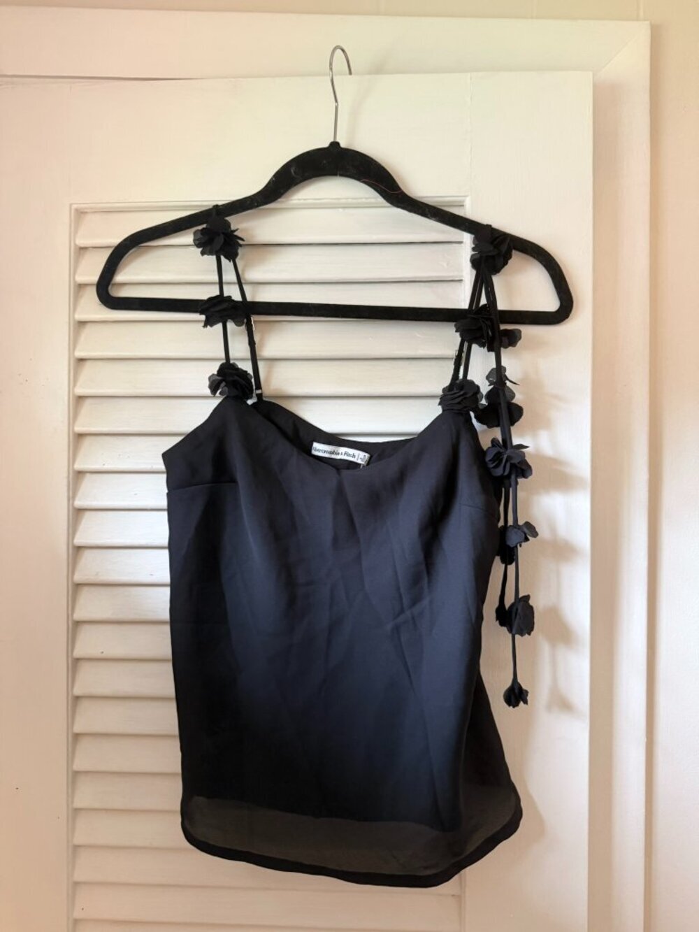 NWT Abercrombie & Fitch Floral Tassel Cami Top Black Small